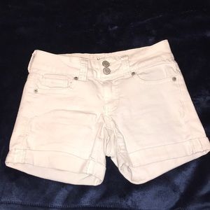 ✨high rise white shorts